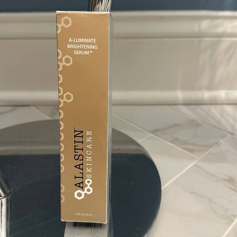 NIB ALASTIN A-LUMINATE BRIGHTENING SERUM SEALED IN BOX.